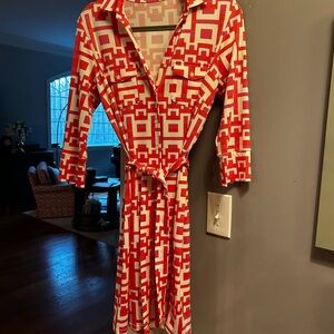 J. McLaughlin Pink Orange and White Geometric Dress